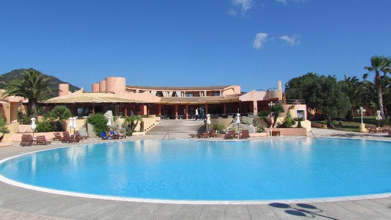 Sant'Elmo Beach Hotel 카스티아다스 외부 사진